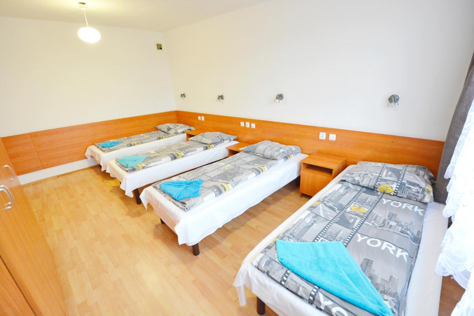 Twoj Hostel Ruda Slaska Ngoại thất bức ảnh